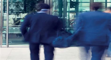 CLIQ electronic locking helps an Italian bank control of their ...