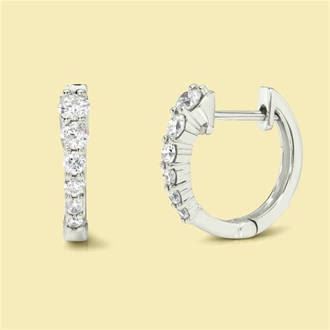 The Audrey, Classic Graduated Huggie Diamond Earrings i 2024