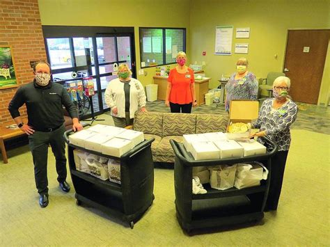 Hospital staff treated by local financial advisor – Shaw Local