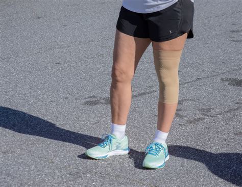 OrthoSleeve Knee Brace for ACL, MCL, Injury Recovery, Meniscus Tear ...