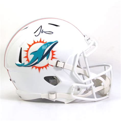 Tyreek Hill Auto Fanatics Authentic Miami Dolphins NFL Football Helmet ...