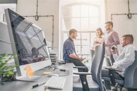 Stand-Up Meeting 的图像结果