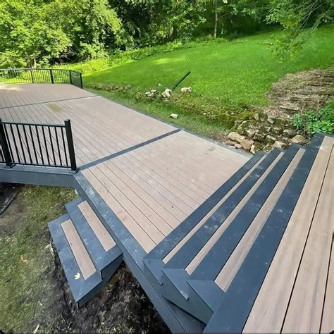 Multi-Level Deck Builder in Madison, WI | Deck Dogs