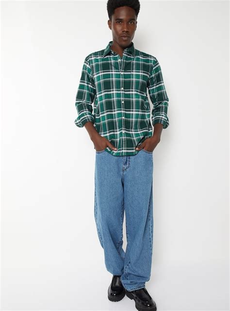 Buy Men Checked Regular Fit Shirt Online at just Rs. 999.0 ...