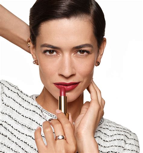 BOY DE CHANEL FOUNDATION Subtle and longwearing complexion enhancer N ...