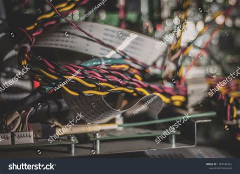 Inside Computer Case 的图像结果