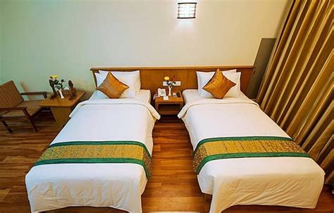 NGWE MOE HOTEL MAWLAMYINE - Hotel Reviews & Photos - Tripadvisor