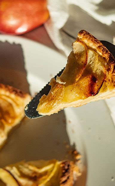 Trifle Pudding Recipe, How to Make Easy Trifle Pudding - Milkmaid