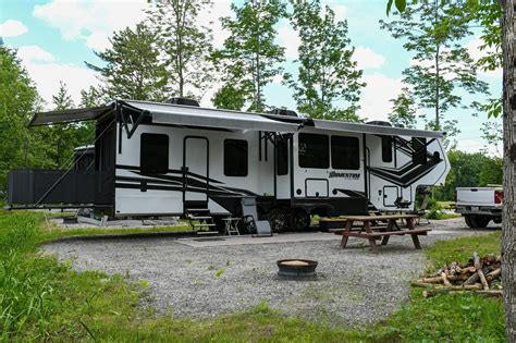 Lone Mountain Riverfront Campground