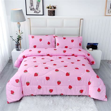 Amazon.com: SDY 3PCS Twin Size Strawberry Comforter Set, Pink Bed Set ...