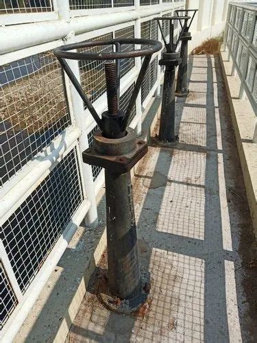 Industrial Sluice Gate - Motorized Sluice Gates Manufacturer from Ahmedabad