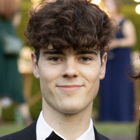 Theo - Maths teacher - ₹1654/h