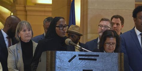 Minnesota Somali Community, elected leaders push back after Trump moves ...