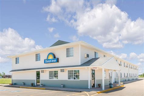 Days Inn by Wyndham Great Bend | Great Bend, KS Hotels