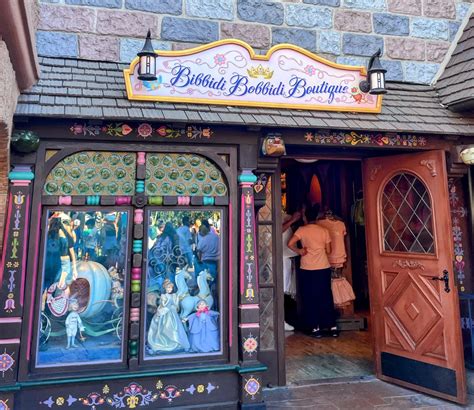 The Bibbidi Bobbidi Boutique At Disneyland Resort | Mix In Some Magic