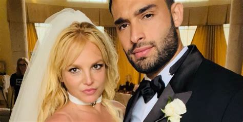 Britney Spears’ Marriage ceremony Band and Jewelry Details - Voxelperfect
