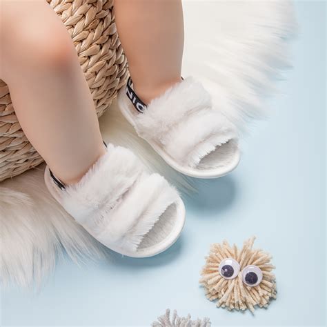 Baby on sale fluffy sandals