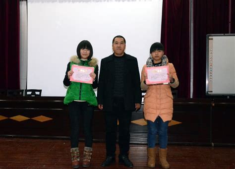 张家川县举办第三届“书香传家，成就梦想”朗诵比赛(图)--天水在线