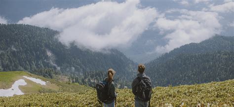 Premium Outdoor Gears | Sports Apparel | Trekking clothes - Reccy