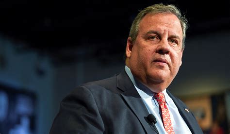 Chris Christie Announces Presidential Run, Takes Aim at Trump ...