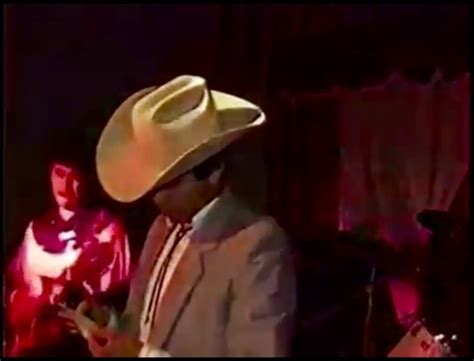 Chalino Sanchez receiving his death note from a gang member before ...