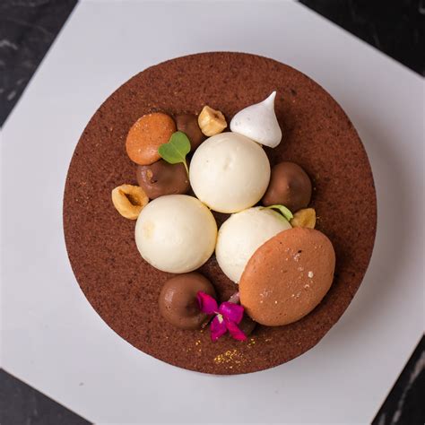 Hazelnut Praline Cake – Zinque Patisserie