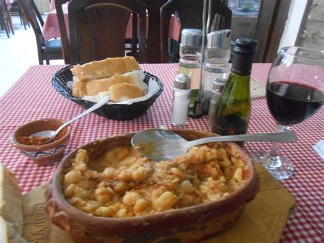 HOTEL MANASTIR SV. JOAKIM OSOGOVSKI (Kriva Palanka) - Specialty Hotel ...