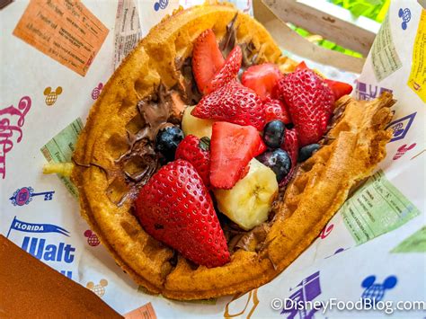 Ultimate Guide To The Best Disney World Waffles | the disney food blog