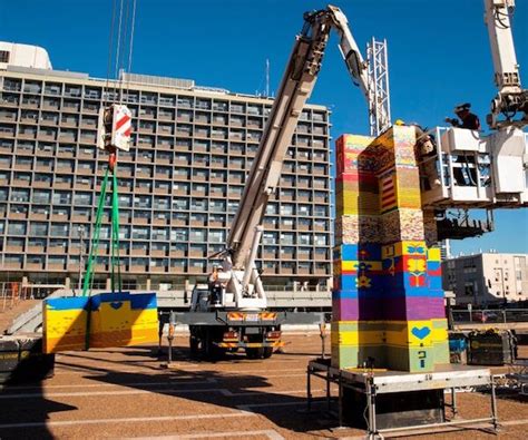Lego Tower 118 Feet Tall Honors Boy and May Be World's Tallest ...