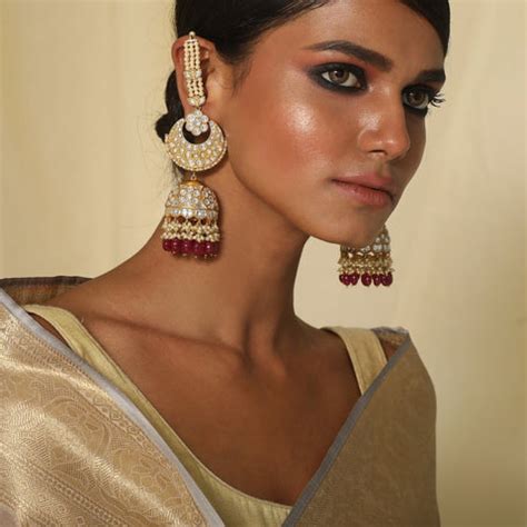 6 Earring Designs That Will Make You Look Drop-Dead Gorgeous – Paksha India