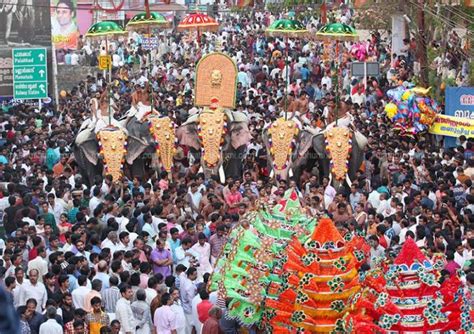 Thirumandhamkunnu Pooram 2019 in India, photos, Fair,Festival when is ...