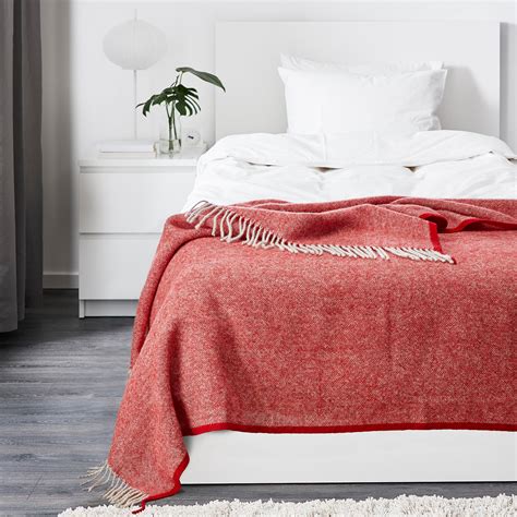 Shop Red Throw Blankets Online - IKEA