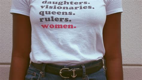 Bewakoof To Allen Solly, 5 Best Women's Tees Under ₹399 On Amazon Great ...