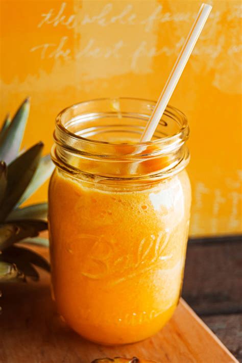 Is Pineapple Keto and Carbs in Pineapple (+ Keto Pineapple Recipes ...