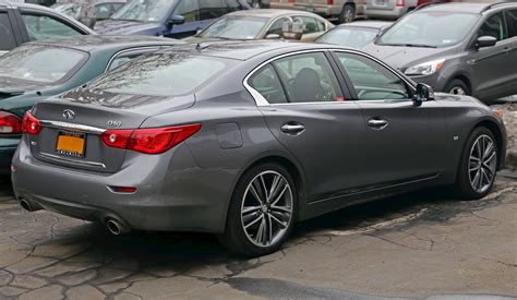 2014 INFINITI Q50 4-Door Sedan Hybrid Premium AWD