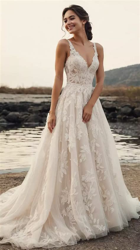 Explore 15 Simple Yet Elegant Wedding Dress Ideas for the Classy Bride ...