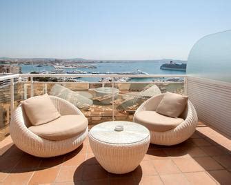 Spain Hotels: Compare Hotels in Spain from ₹ 3,746/night on KAYAK