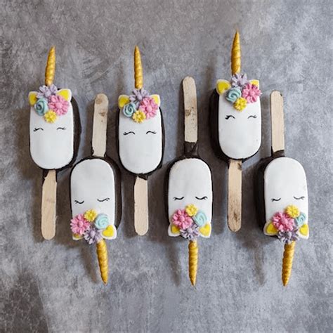 Custom Cakesicles – Crave by Leena