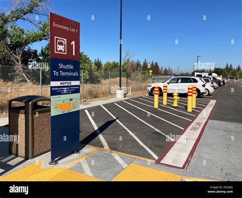 Economy Lot 1, shuttle to terminal sign at Norman Y. Mineta San Jose ...