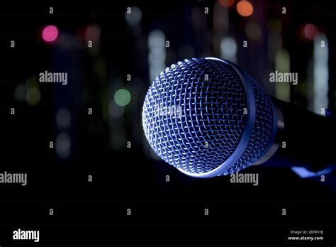 Handheld Microphone 的图像结果