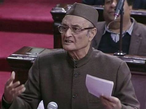 Congress' Kashmir face Karan Singh endorses Modi govt's J&K move; flags ...