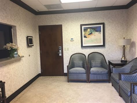 Thomas, Zurcher & White Office Photos