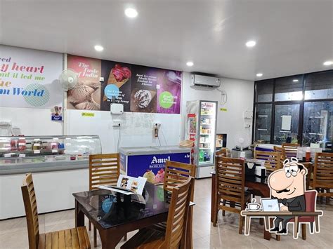 Amul Franchisee Parlour - Cherai Beach Gateway Turf, Kochi - Restaurant ...