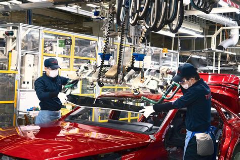 Car Assembly Line Process 的图像结果