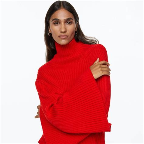 Recreate Elle Woods' Looks From Legally Blonde | LBB