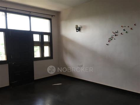 Independent House Block B Rent - WITHOUT BROKERAGE Semi-furnished 3 BHK ...