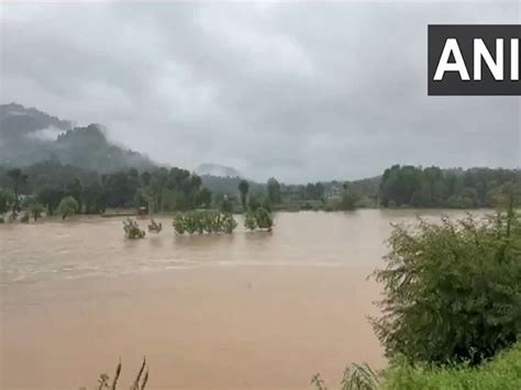 Himachal: Heavy rain batters Kullu-Mandi, Rivers in spate; Chandigarh ...