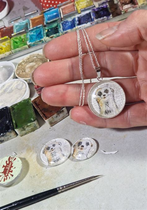 Erdmännchen Original Aquarell handgemalt in Anhänger oder Ohrschmuck ...