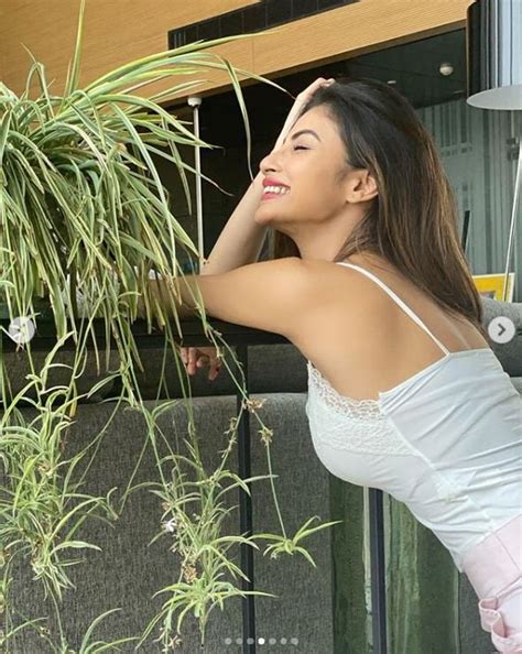 TV Queen Mouni Roy Sun-Kissed Photos To Make Your Heart Skip A Beat Or Two