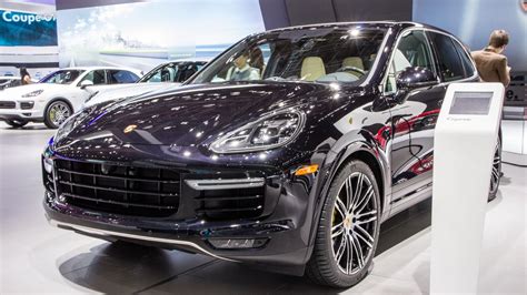 2016 Porsche Cayenne Turbo S: 570 HP And Sub-8-Minute ‘Ring Time